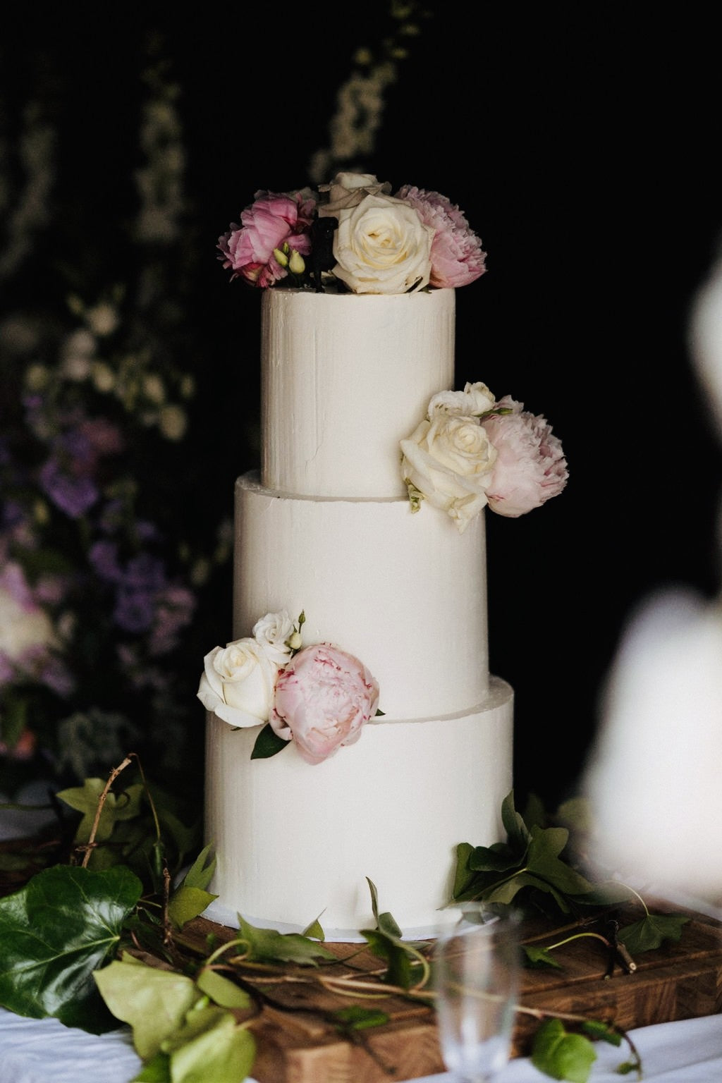 Creating your own wedding cake!