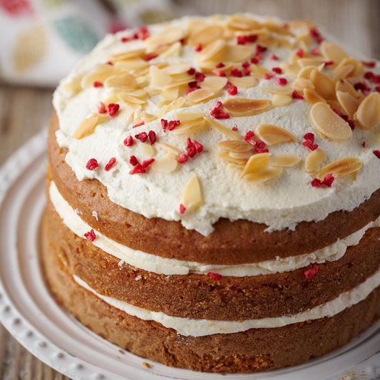 Almond & Raspberry Bakewell Cake(vegan)